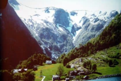 Atemberaubende Fjorde, schöne Städte und das Nordkap – Norwegens Landschaft aus „Weltenbummlers“ Perspektive!